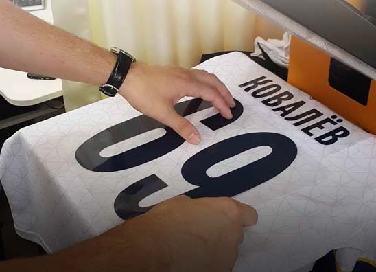 pechat na odejde 9
